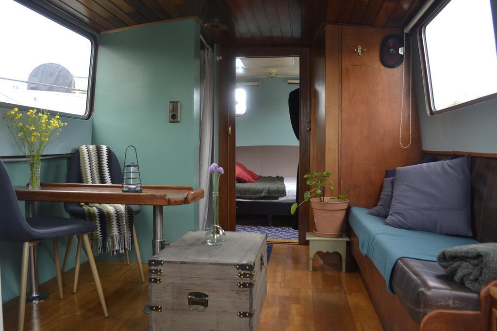 Floating B&B Amsterdam Bagian luar foto